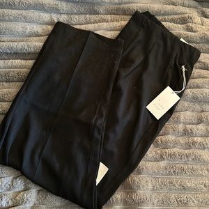 NWT Tapered Leg Pant Size 14